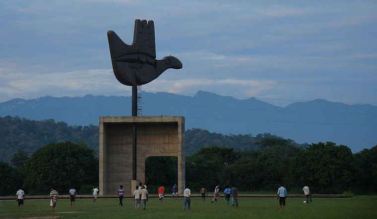 The Open hand is the geographical representation of the city Chandigarh | via Commons