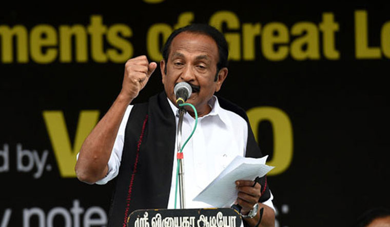 Rs 100 for a selfie with Vaiko! What has happened to the 'lion of  Parliament'? - The Week