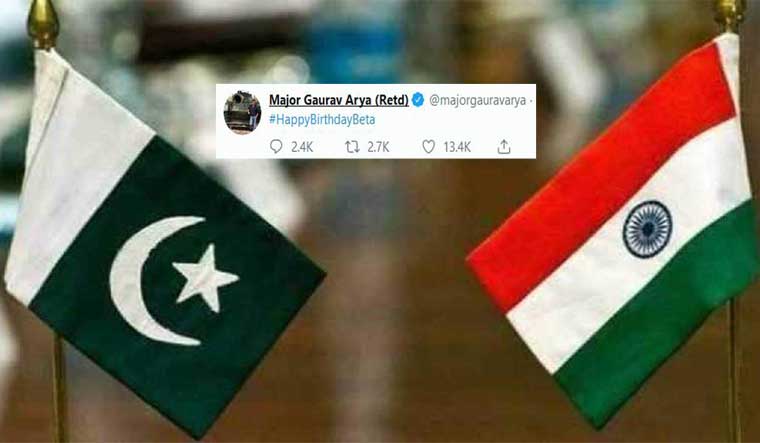 india-pakistan-flags-tweet