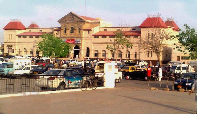 Karachi Cantonment Railway Station | via Commons