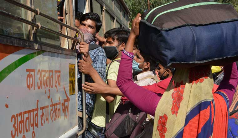 migrants-delhi-bus-arvind