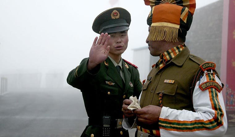 Indian-soldier-Chinese-border-guard-Sikkim-AFP