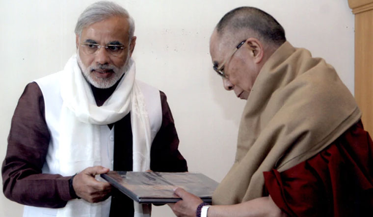 modi dalai lama