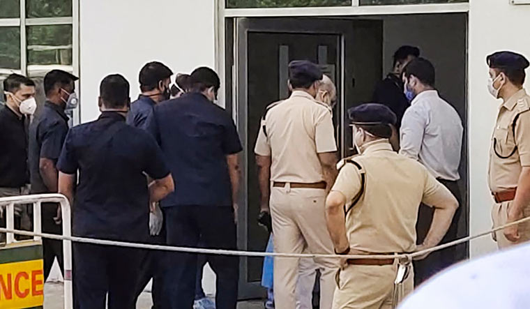 Union Home Minister Amit Shah enters Medanta hospital in Gurugram to be admitted after testing postive for COVID-19 | PTI