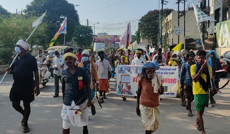 The 350-odd tribal and forest dwellers from Korba and Sarguja districts had started their foot march on October 4 from Fatehpur village.