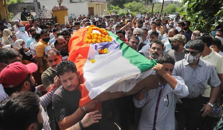 Srinagar teacher funeral pti