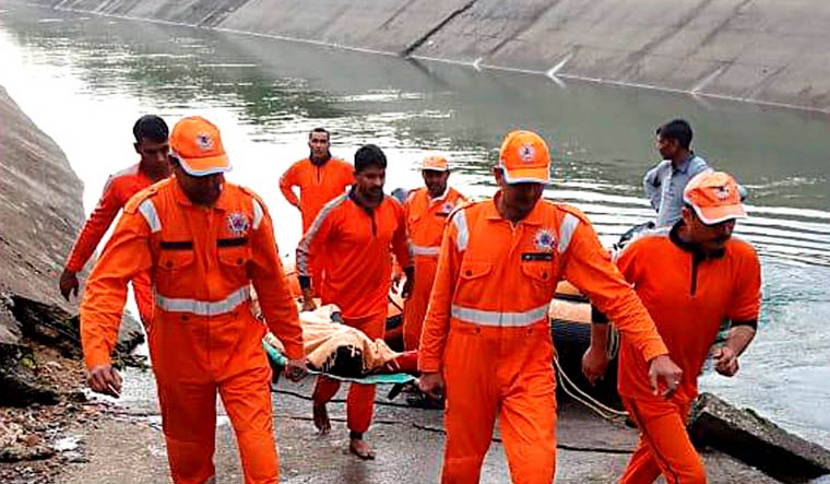 20 women, 2 kids among 47 dead as bus falls into canal in MP - The Week