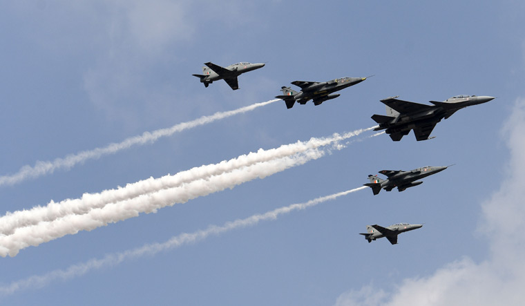 Hawk-Jaguar-Su30MKI-aeroindia-bhanu