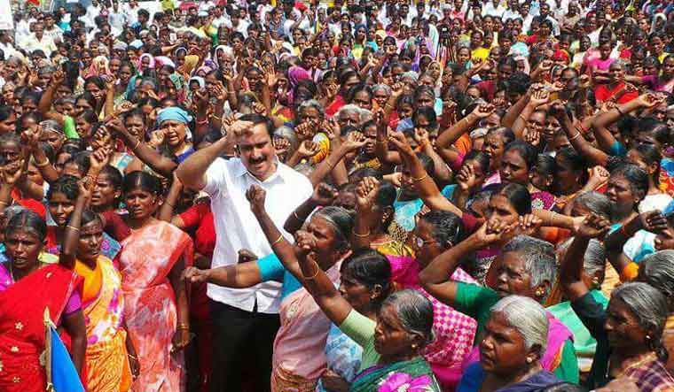 Anbumani Ramadoss (in white shirt) with supporters | Official Facebook account