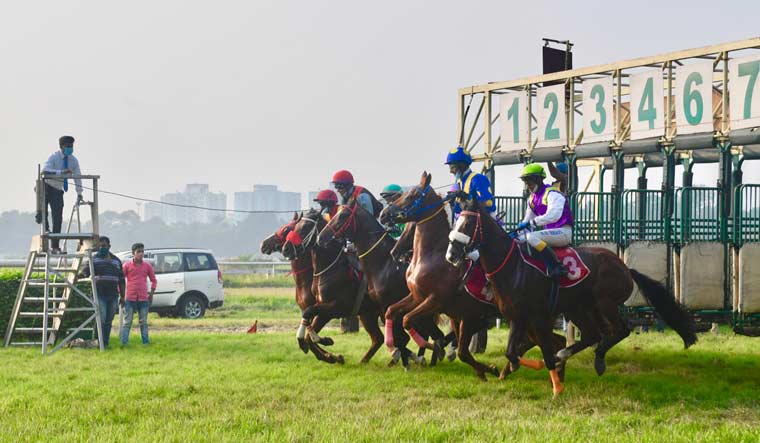 horse-racing-Royal-Calcutta-Turf-Club-13-salil
