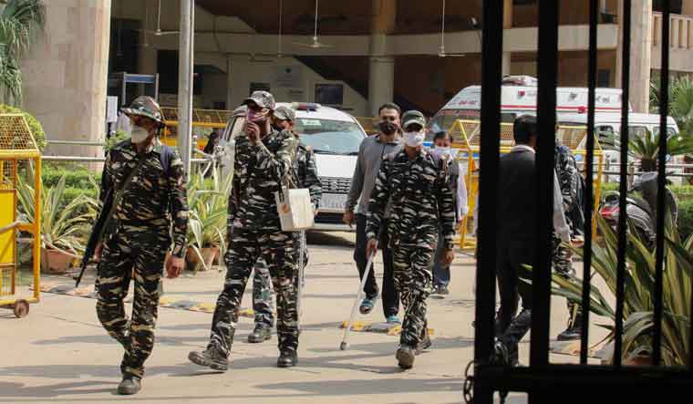 security-personnel-rohini-court-pti