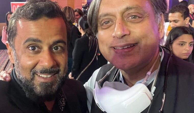 tharoor-bhagat