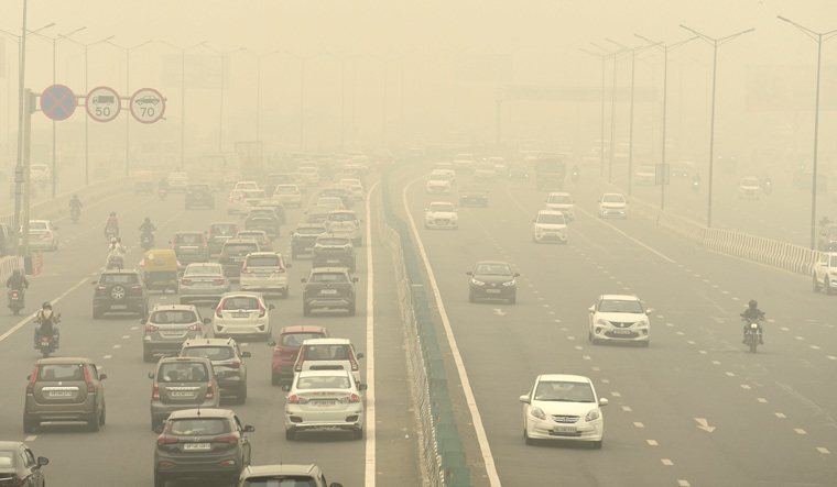 Delhi air quality worsens