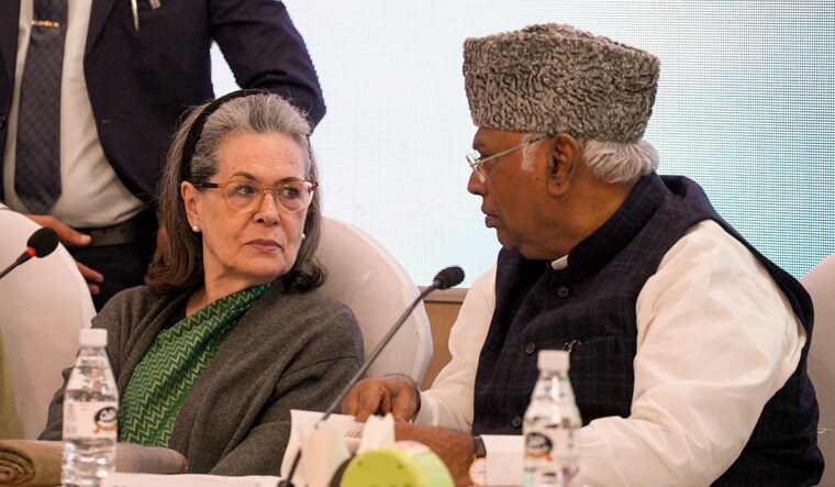 Congress-working-committee-meet-pti