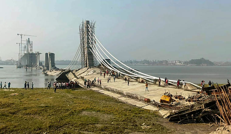 Bihar-bridge-collapse-pti
