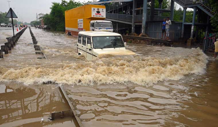 Heavy rains Delhi