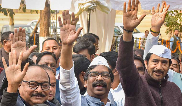 Jharkhand Chief Minister Hemant Soren with JMM MLAs after paying tribute to Mahatma Gandhi on his death anniversary, in Ranchi on January 30 | PTI