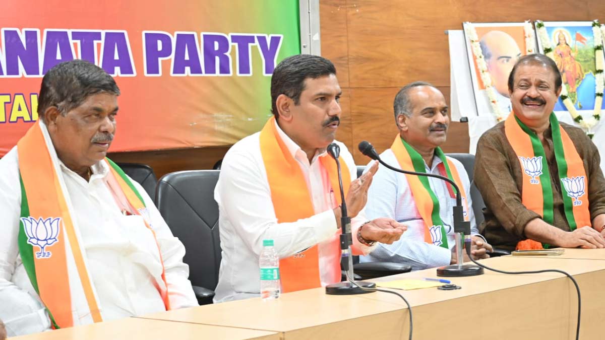 Karnataka BJP president B.Y. Vijayendra addressing a press conference in Bengaluru