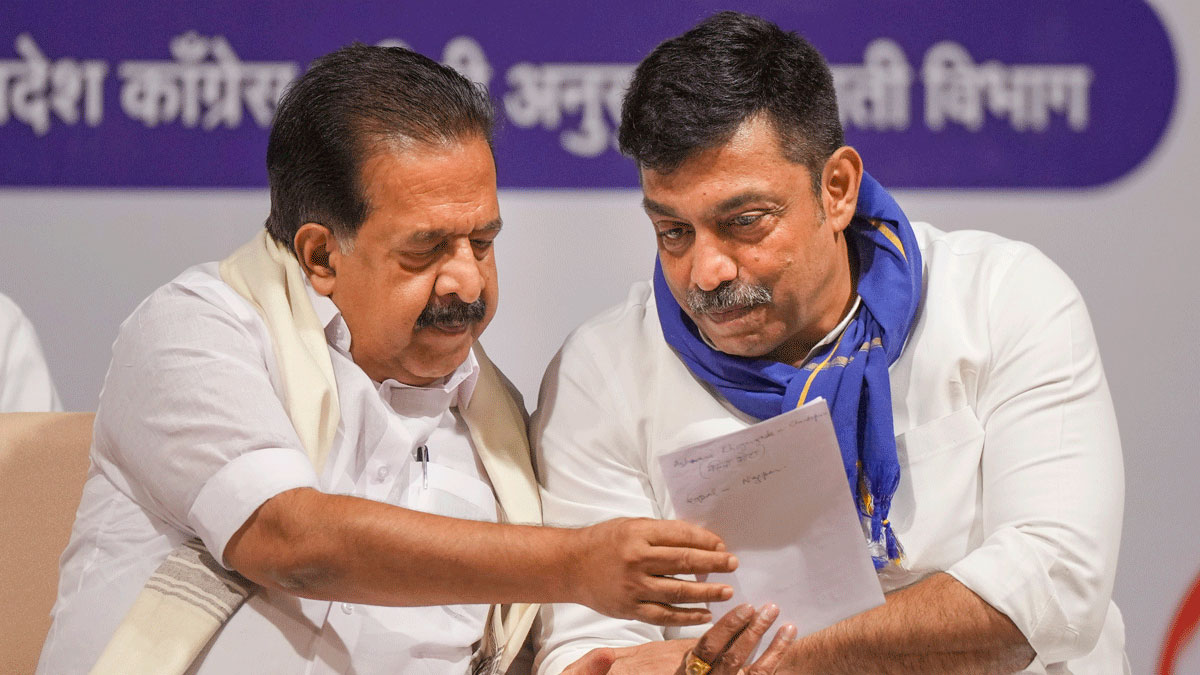  AICC general secretary in charge of Maharashtra Ramesh Chennithala and Chairman, AICC SC Department, Rajesh Lilothia during party workers meeting, in Mumbai | PTI