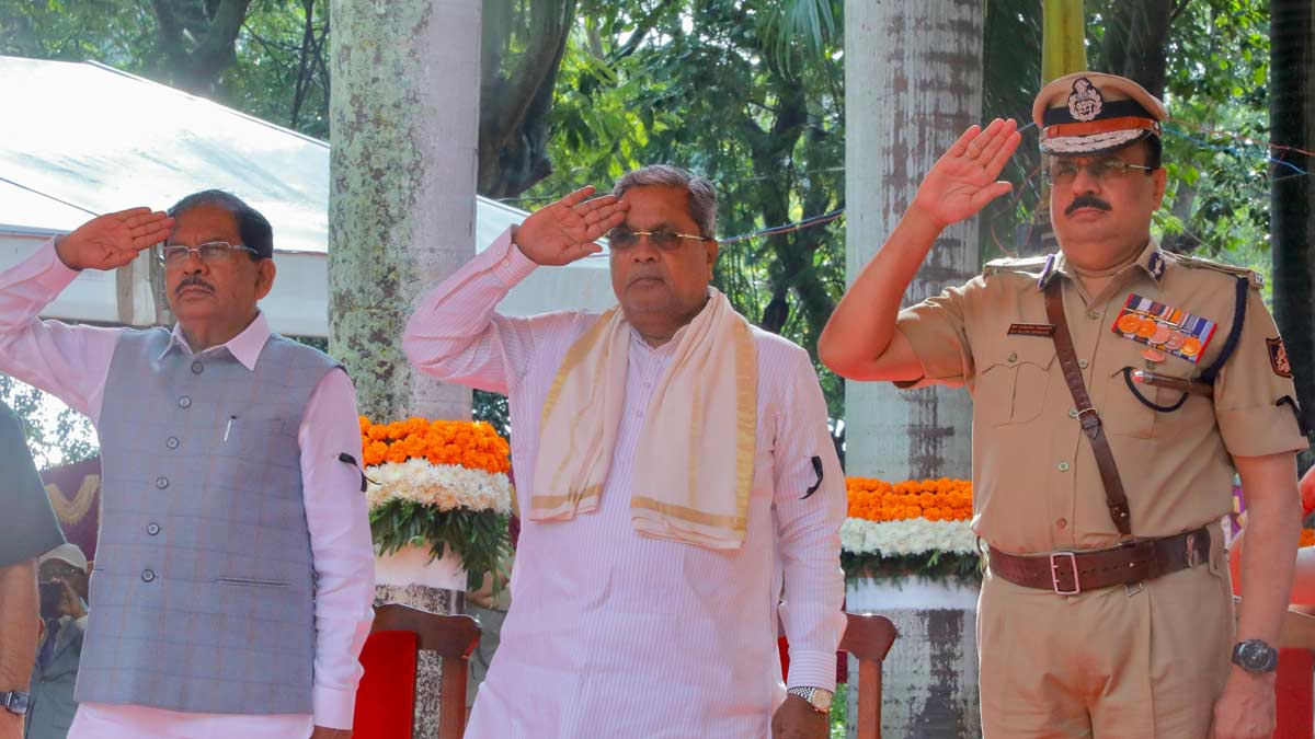 Chief Minister Siddaramaiah receiving salute during a Police Commemoration Day function in Bengaluru