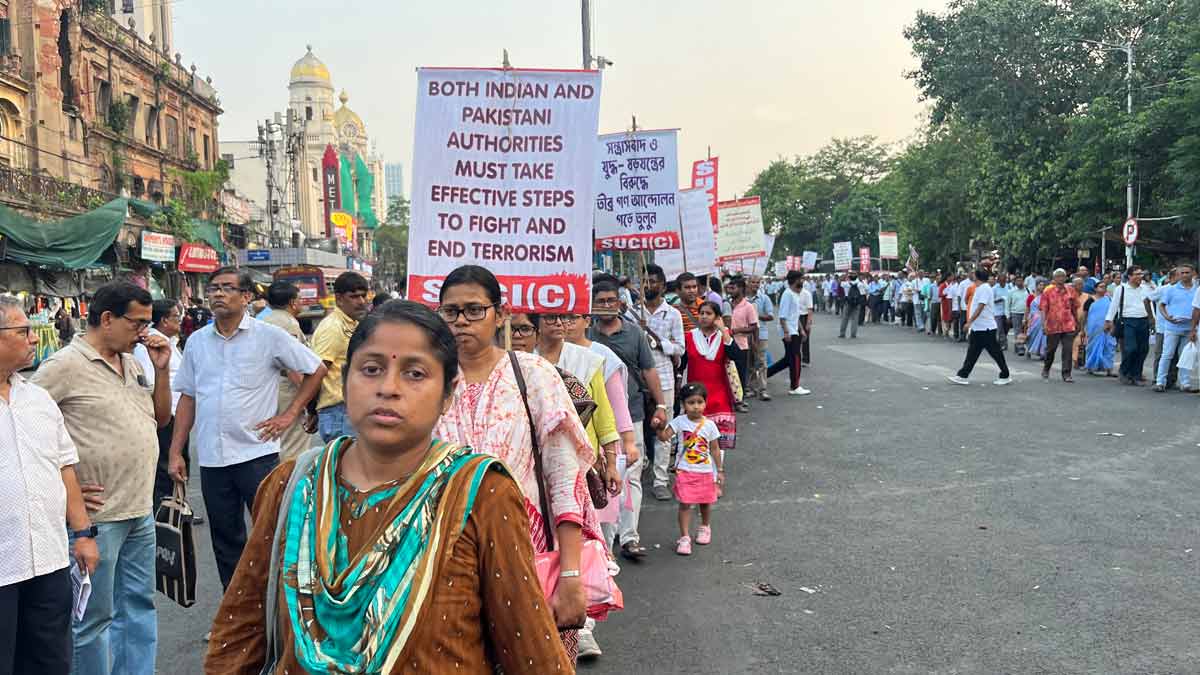 An anti-war rally organised by the Left Front in Kolkata on Tuesday | Salil Bera