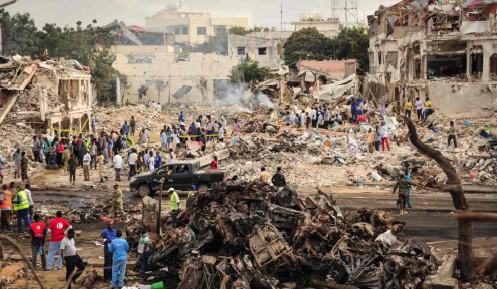 Death toll from Somalia bomb attacks tops 300
