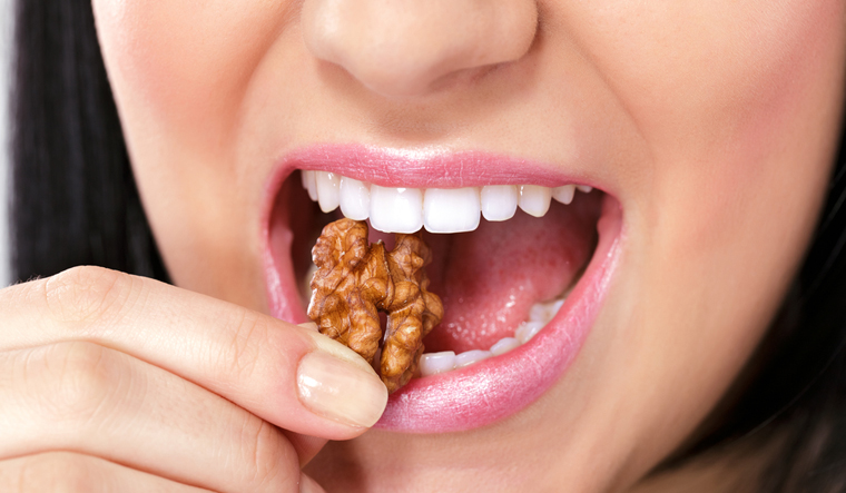 Eating walnuts regularly may rev up metabolism - The Week
