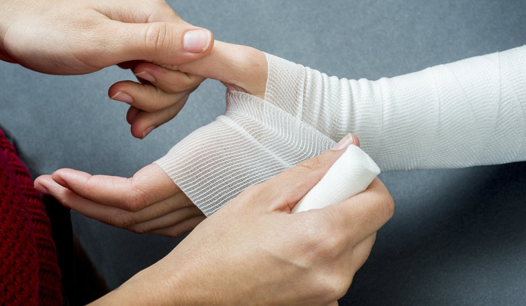 bandage-wound-health-medical-care-nursiing-broken-healing-shut