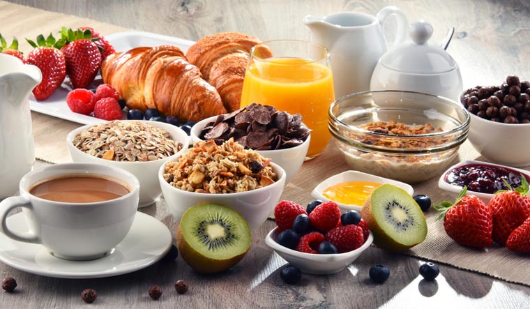 breakfast-food-fruits-milk-drink-bread-juice-shut