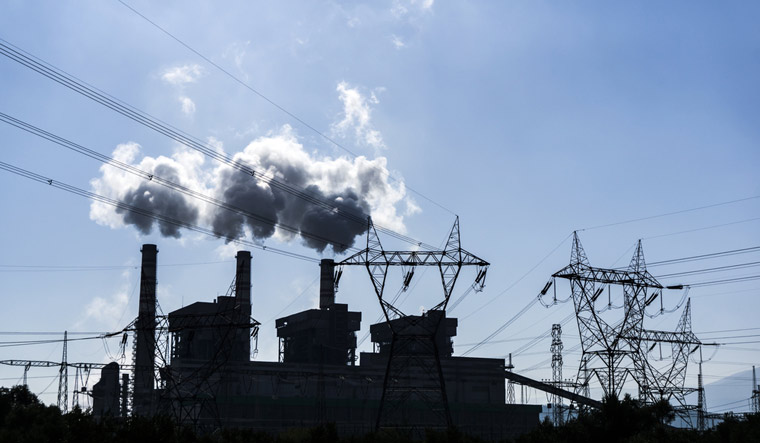 air-pollution-greenhouse-gases-carbon-dioxide-industry-shut