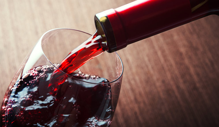 red-wine-bottle-glass-pouring-redwine-shut