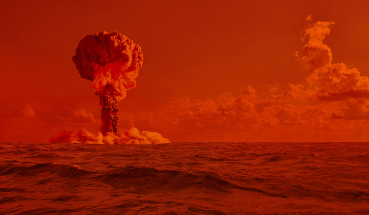 Explosion-nuclear-bomb-in-ocean-Testing-nuke-bomb-sea-weapon-shut