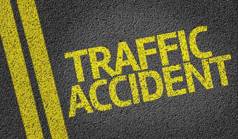 traffic-accident-car-road-vehicle-injured-died-shut