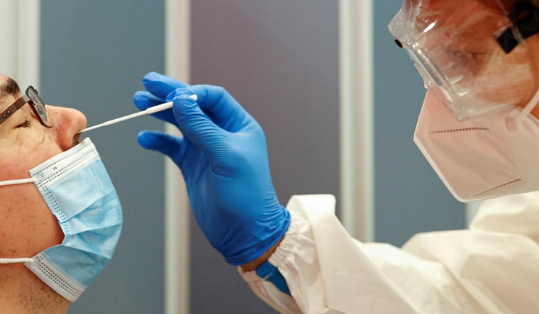 HEALTH-CORONAVIRUS/AIRPORT-TESTING