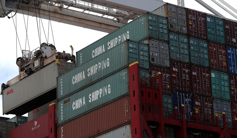 US-FEARS-OF-TRADE-WAR-BETWEEN-U.S.-AND-CHINA-RISE-AS-TRUMP-THREA