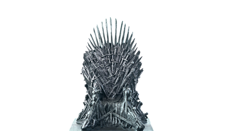 Game-of-Thrones-replica-of-Throne-shut