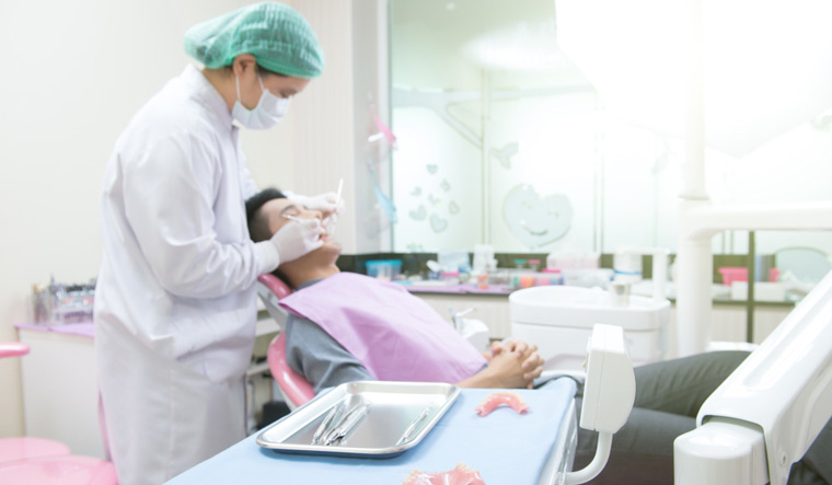 dental-plaque-remove-cleaning-dental-dentist-shut