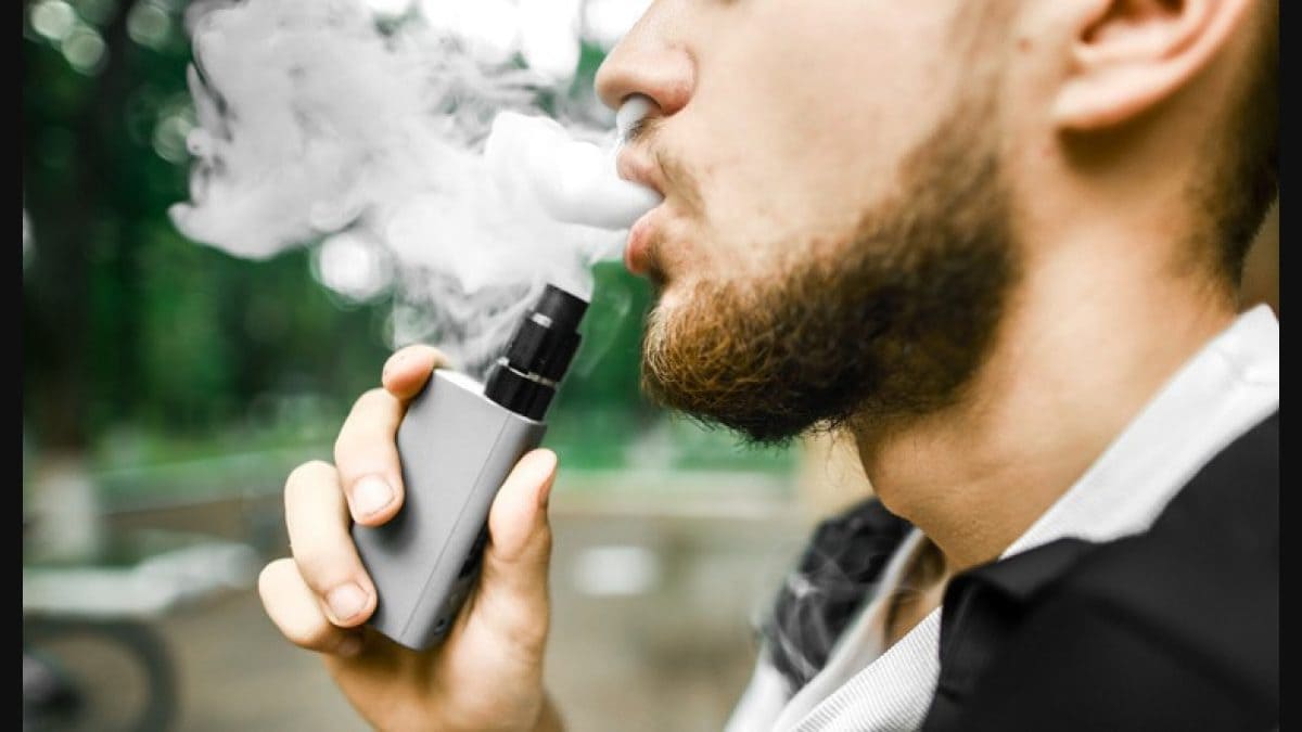 cigarette web E-cigarettes may be more harmful for heart than tobacco: Study