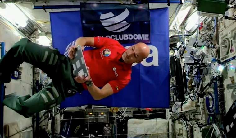 Astronaut-Parmitano-Plays-DJ-set-from-ISS-Via-Reuters