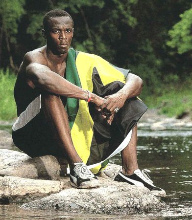 Usain Bolt files trademark for his famous lightning bolt celebration -  Canadian Running Magazine