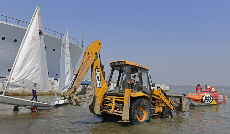 6-Powerboat-race-feature