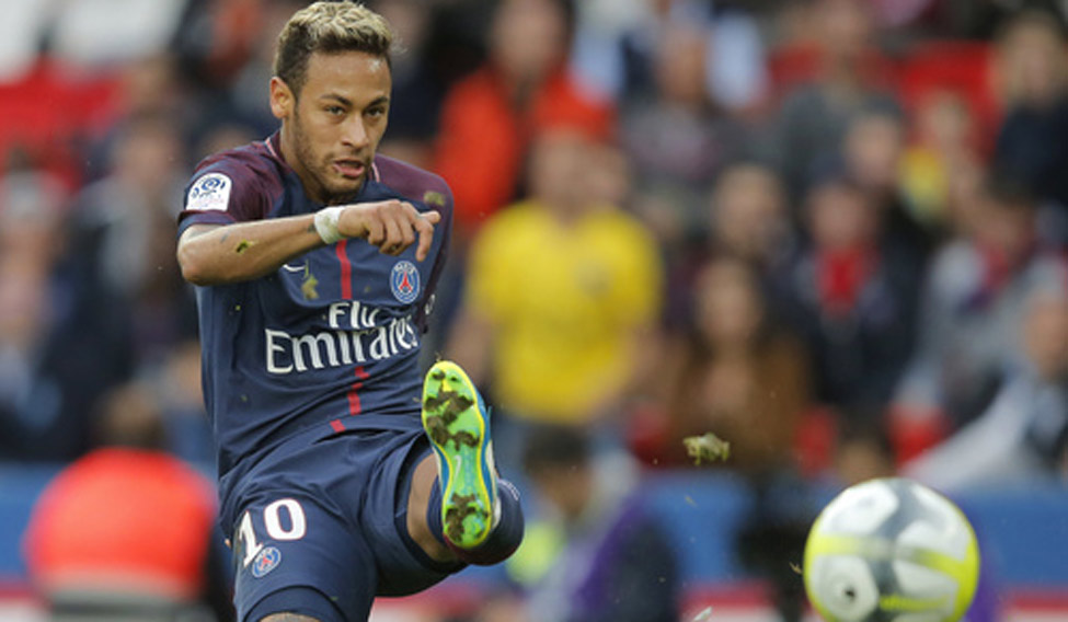Neymar on the spot as awe-inspiring PSG demolish Bordeaux