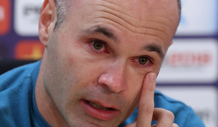 iniesta-barcelona-tears-afp