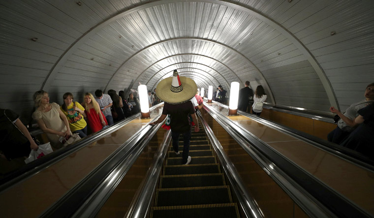 escalator-moscow-reuters
