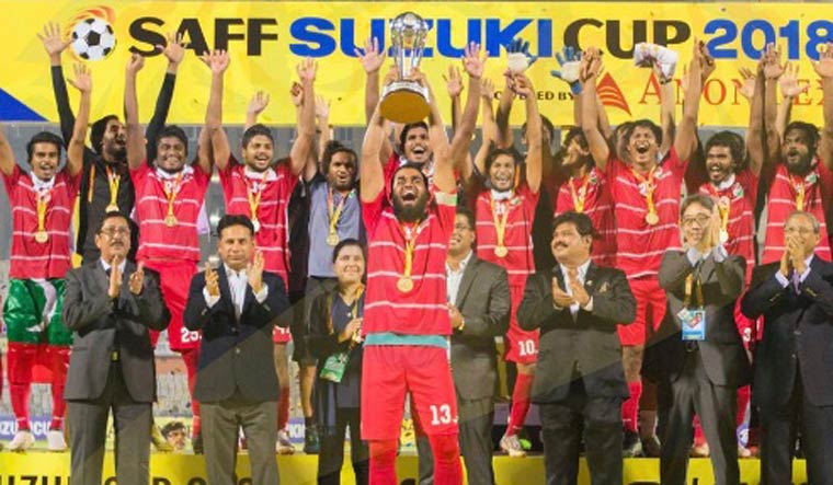 Maldives team celebrates with the SAFF Cup trophy after beating India 2-1 in the final in Dhaka | via Twitter