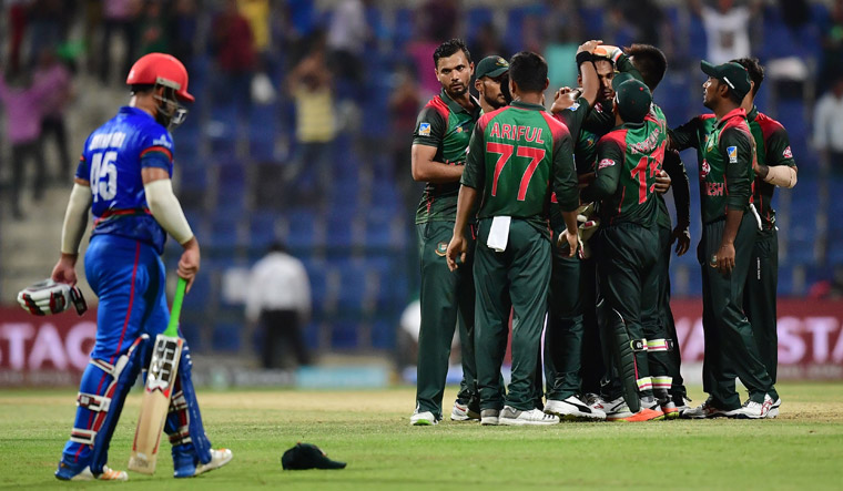 Asia Cup: Mustafizur keeps Bangladesh in hunt with three-run win over Afghanistan