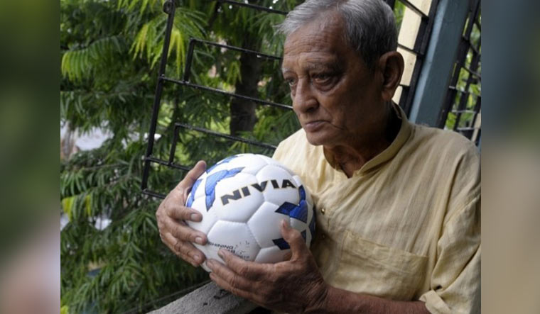 Football fan Pannalal Chatterjee, who attended 10 World Cups, no more