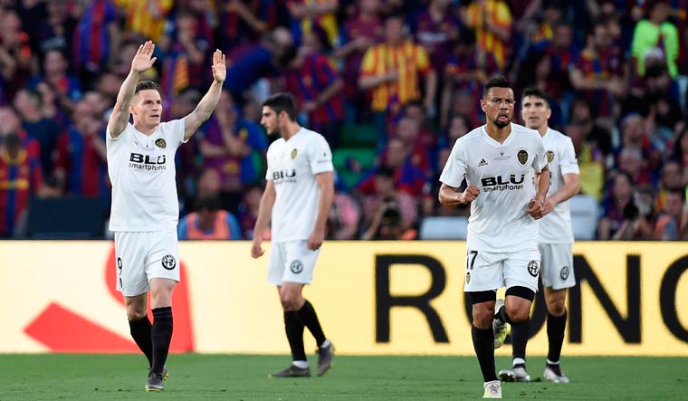 Copa del Rey: Barcelona stunned by Valencia