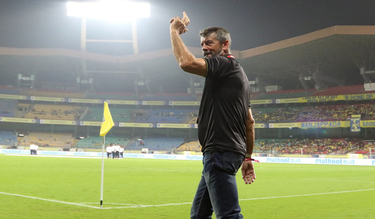 Ousted coach Phil Brown | Hyderabad FC Twitter