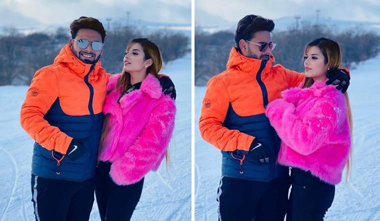 Rishabh Pant, Isha Negi spend new year together, share vacation pictures 